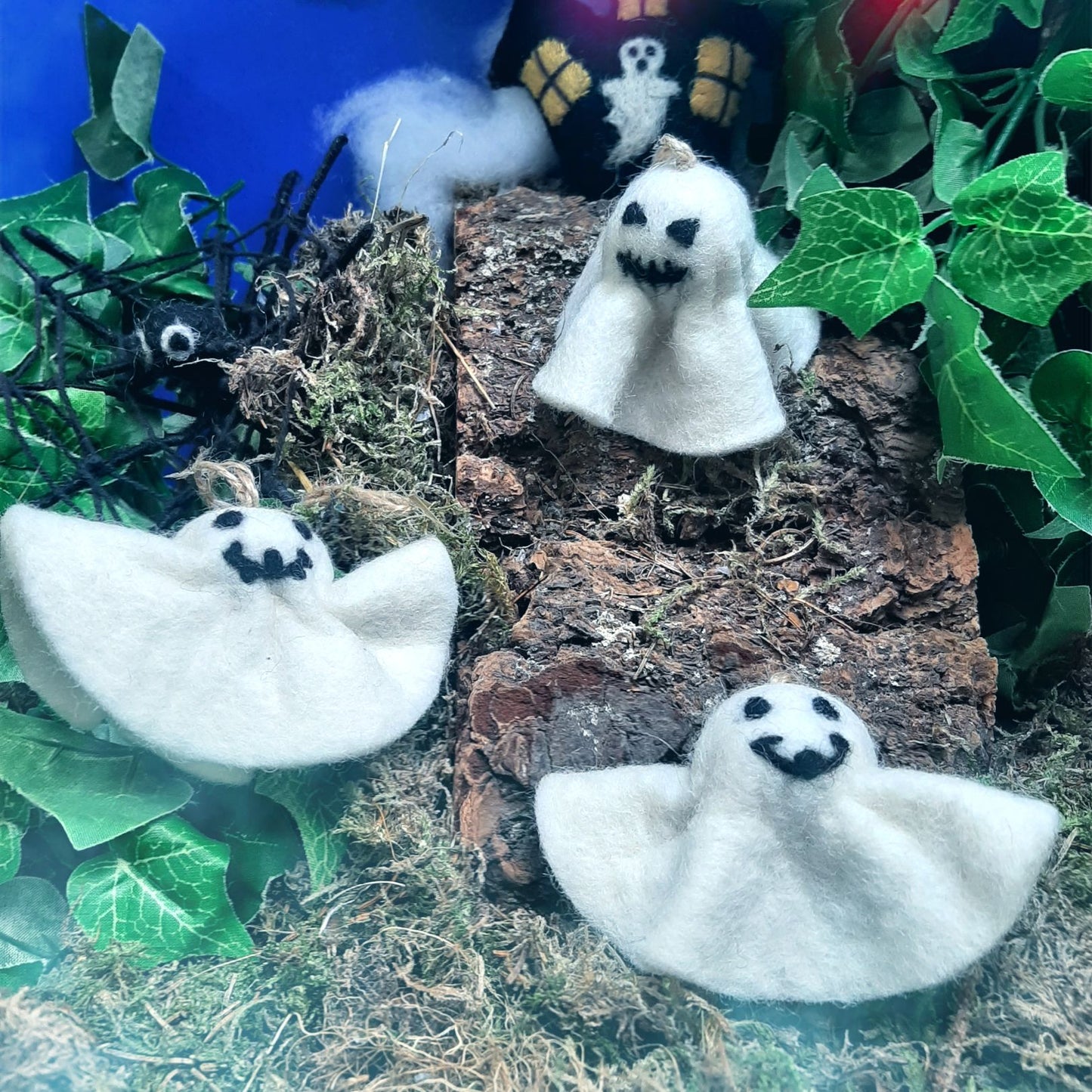 Ghastly Ghosts