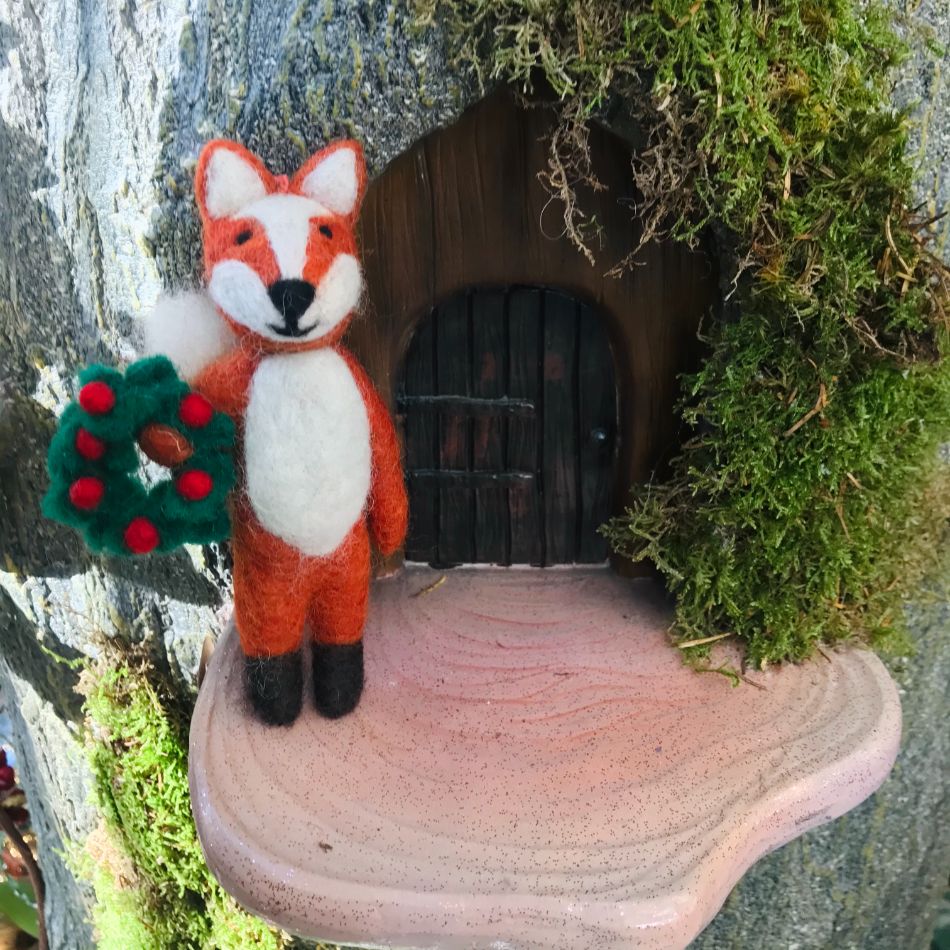 Finley Festive Fox