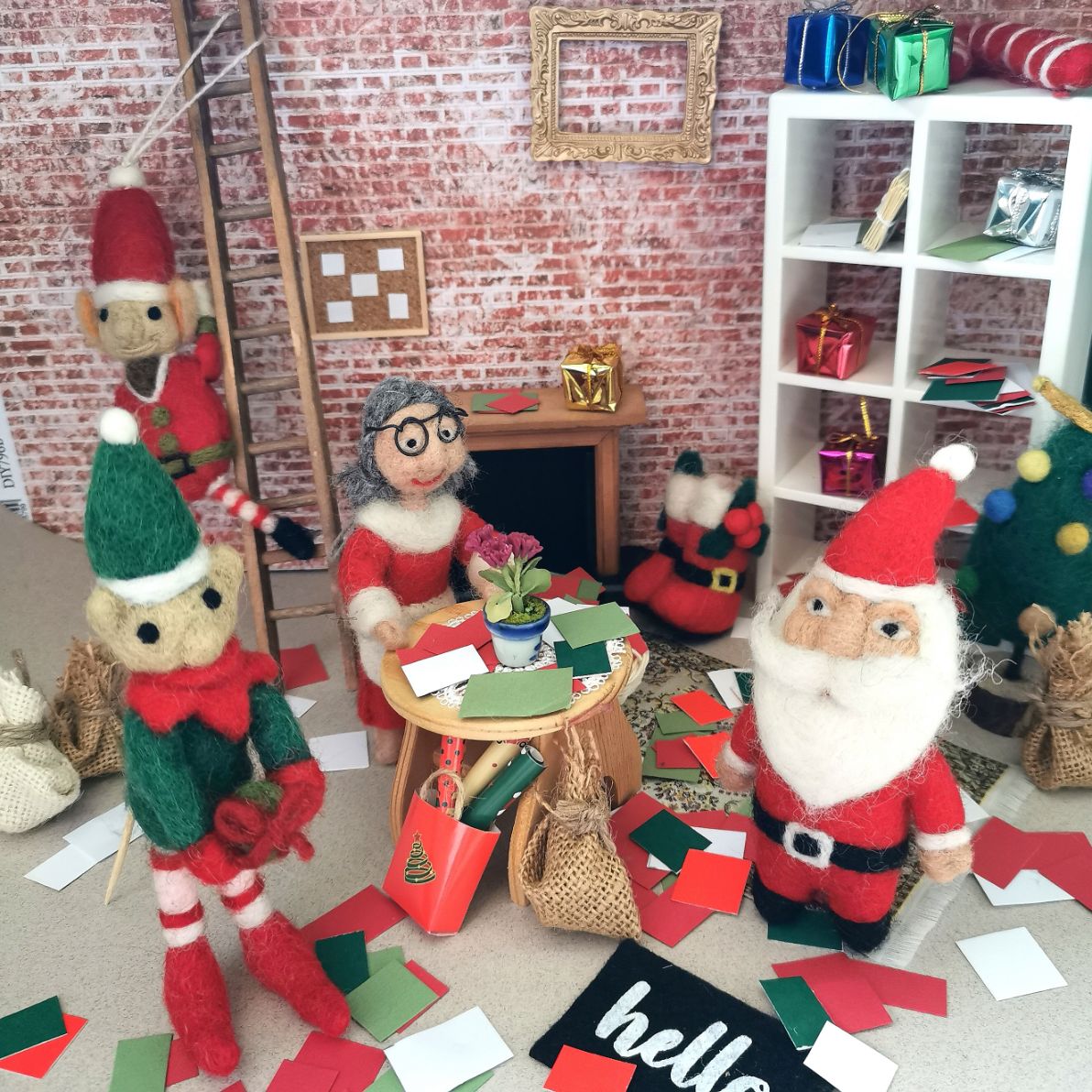 Round Santa