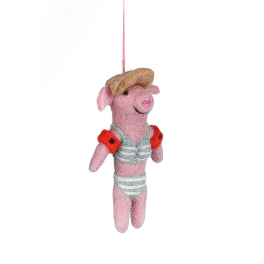 Babette the Beach Pig