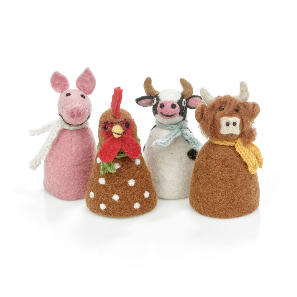 Felt so good’s Barnyard Buddies Tree Toppers bring farmyard fun to your festive décor. Handmade felt Christmas decorations full of personality.